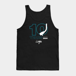 10 YEARS OUTLINED Tank Top